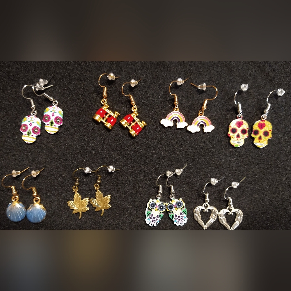 Bundle of earrings